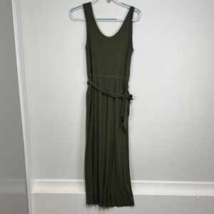 LOFT Olive Green Belted Sleeveless Romper. Size Small